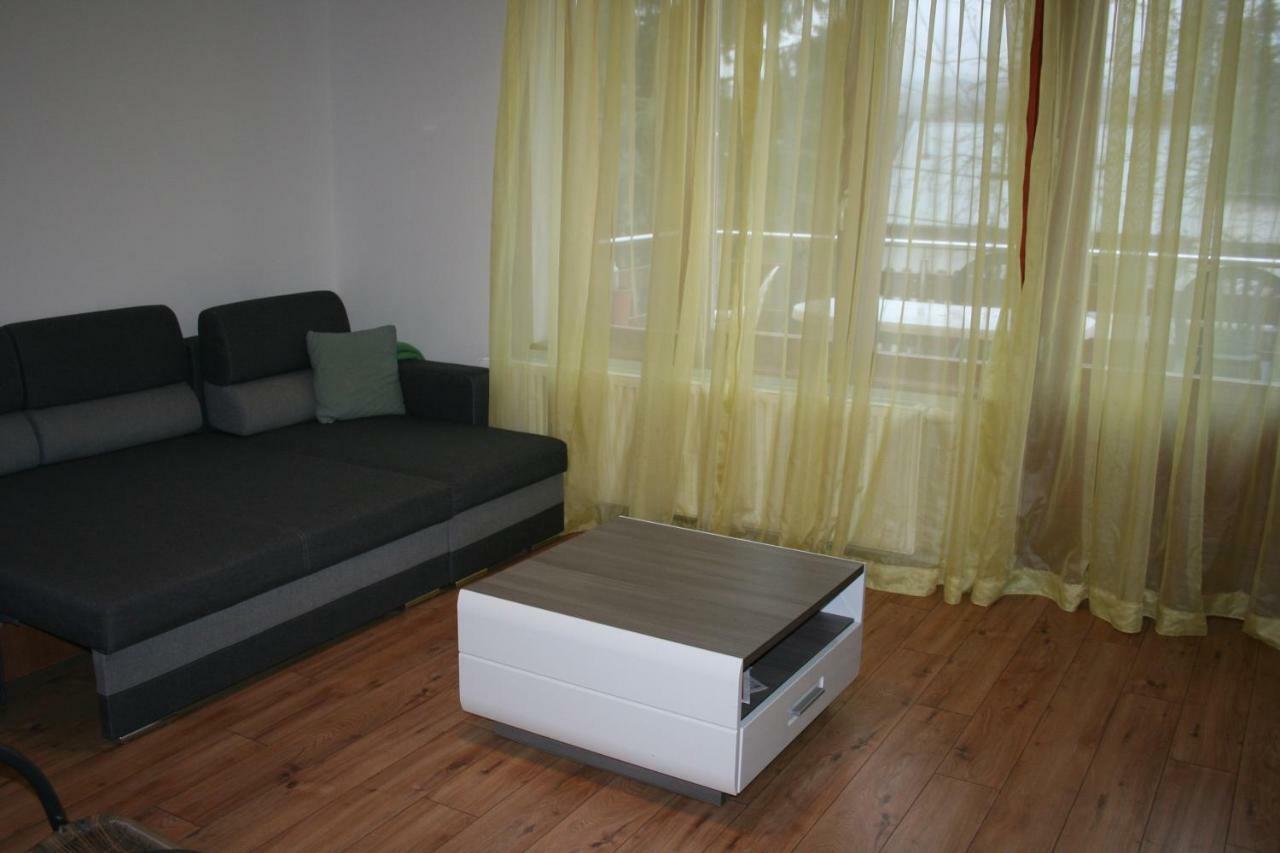 Treasure Deluxe House Apartment Miskolc Luaran gambar