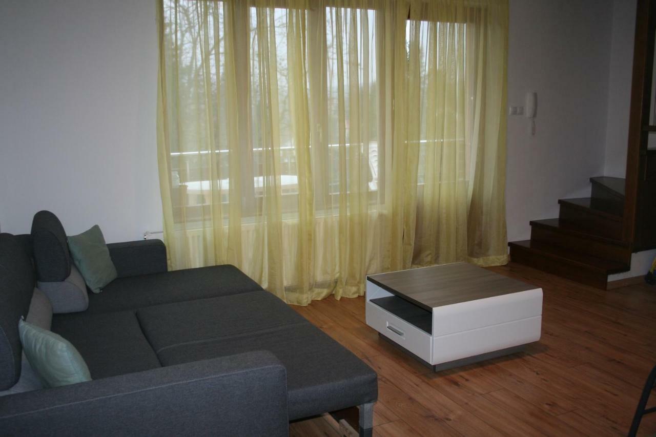 Treasure Deluxe House Apartment Miskolc Luaran gambar