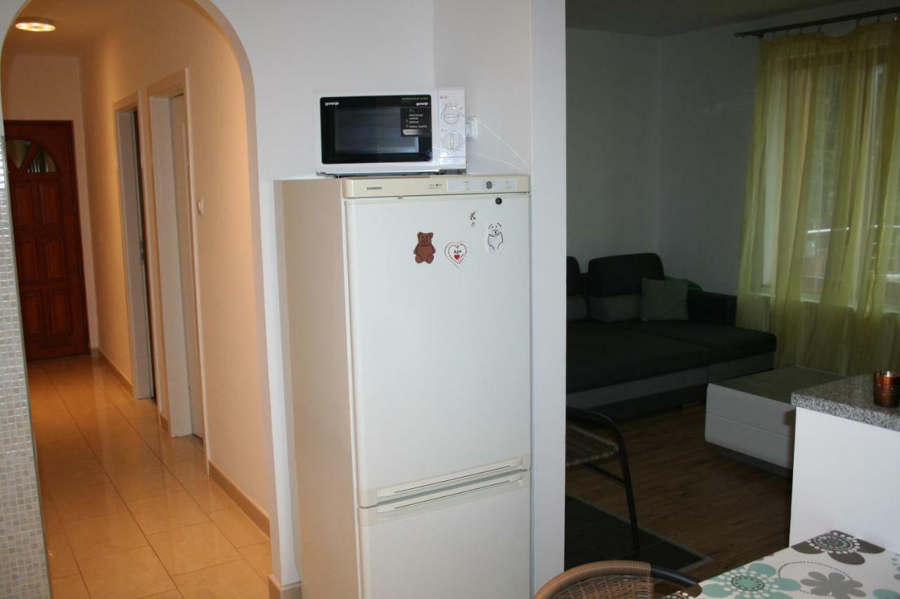 Treasure Deluxe House Apartment Miskolc Luaran gambar